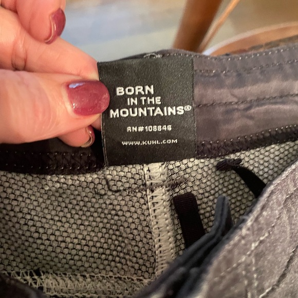 Kuhl Women’s Black Soft Stretchy Cargo Skinny Leg Pants Size 6 regular - Picture 14 of 15